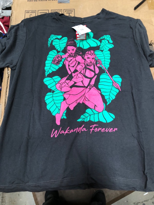 Photo 1 of Marvel Wakanda Forever Phantom T-Shirt Junior Medium