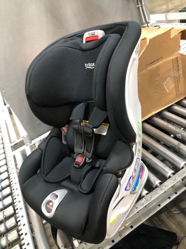 Photo 2 of Britax Emblem 3 Stage Convertible Car Seat, Dash