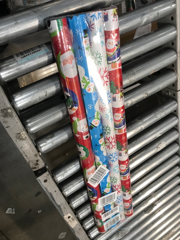 Photo 2 of American Greetings Christmas Reversible Wrapping Paper Bundle, Santa, Snowflakes and Snowmen (4 Rolls, 160 sq. ft.)