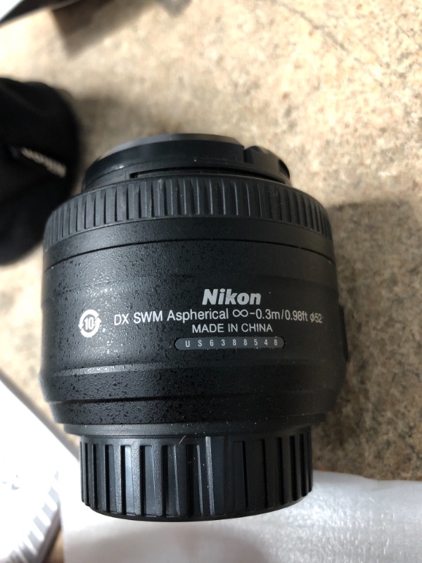Photo 1 of AF-S DX NIKKOR 35mm f/1.8G