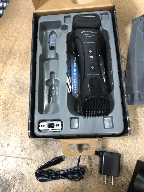 Photo 2 of MANGROOMER LITHIUM MAX PLUS+ Body Groomer Ball Groomer *Missing Some Accessories* 