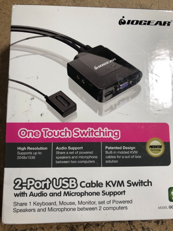 Photo 2 of 2BX0272 - IOGEAR GCS72U KVM Switch with Audio
