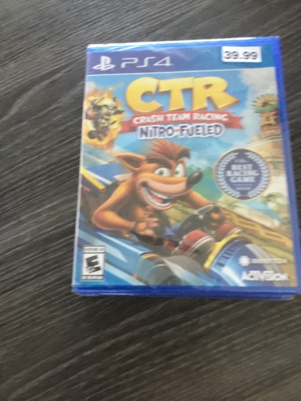 Photo 2 of Crash Team Racing - Nitro Fueled - PlayStation 4
