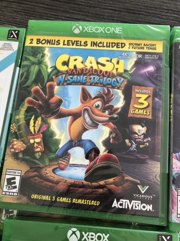 Photo 2 of Crash Bandicoot N. Sane Trilogy - Xbox One Standard Edition
