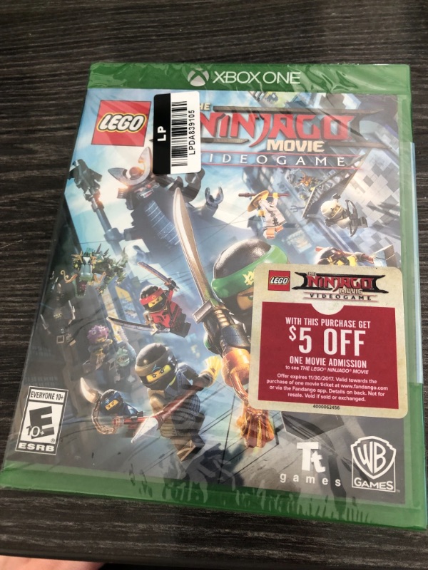 Photo 2 of LEGO Ninjago Movie Videogame Xbox One

