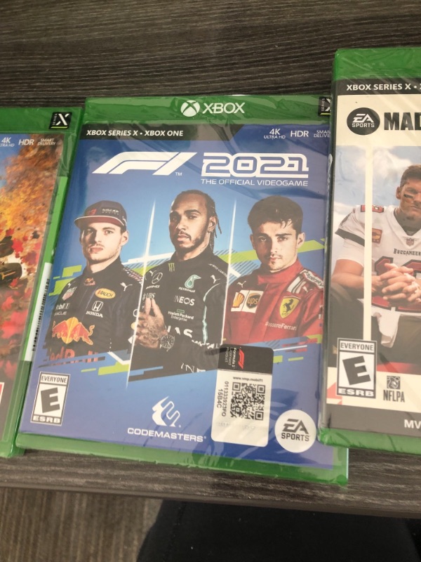 Photo 2 of F1 2021 - Xbox Series X/Xbox One

