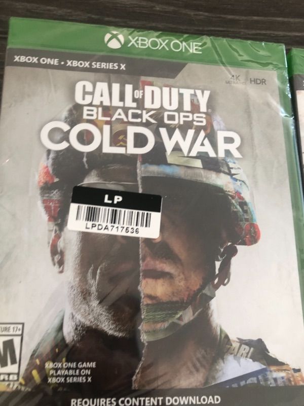 Photo 2 of Activision Call of Duty: Black Ops Cold War (Xbox One)