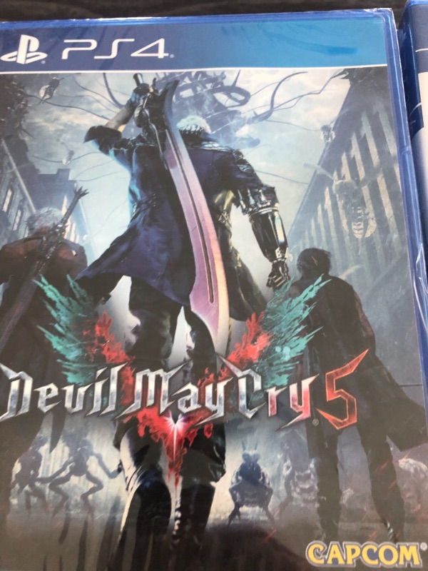 Photo 2 of Devil May Cry 5 - PlayStation 4