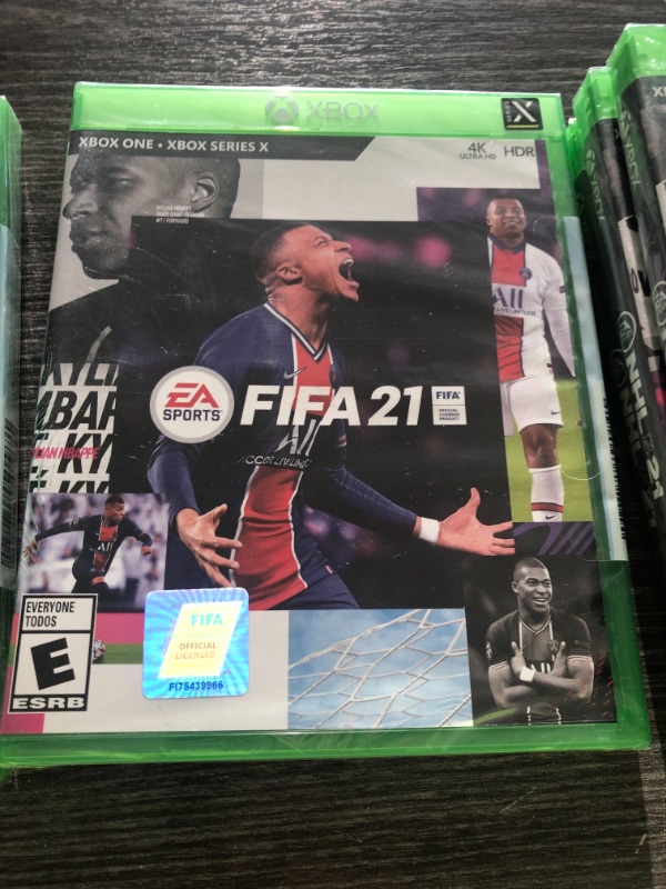 Photo 1 of FIFA 21 - Xbox One/Series X