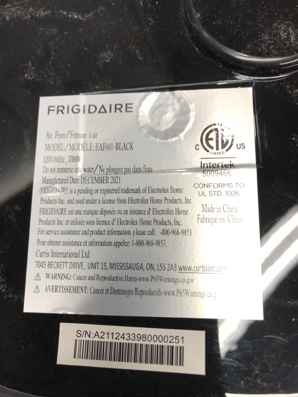 Photo 2 of ***TESTED POWERS ON*** Frigidaire EAF601-BLACK 6L Easy-to-Use Digital Air Fryer, 8.2qt, Black ***MISSING FRY BASKET*** 