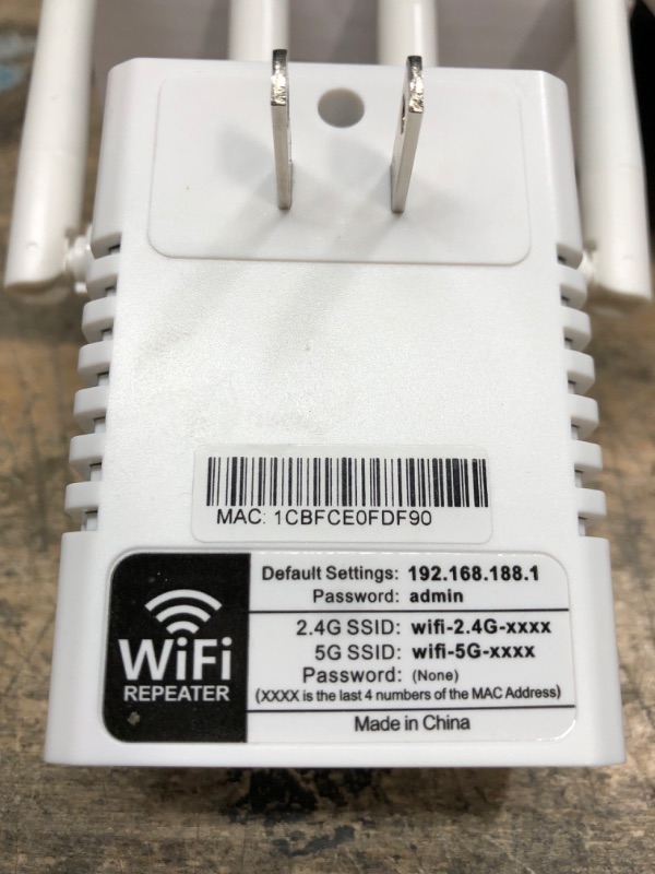 Photo 4 of Dual Band Wifi Repeater