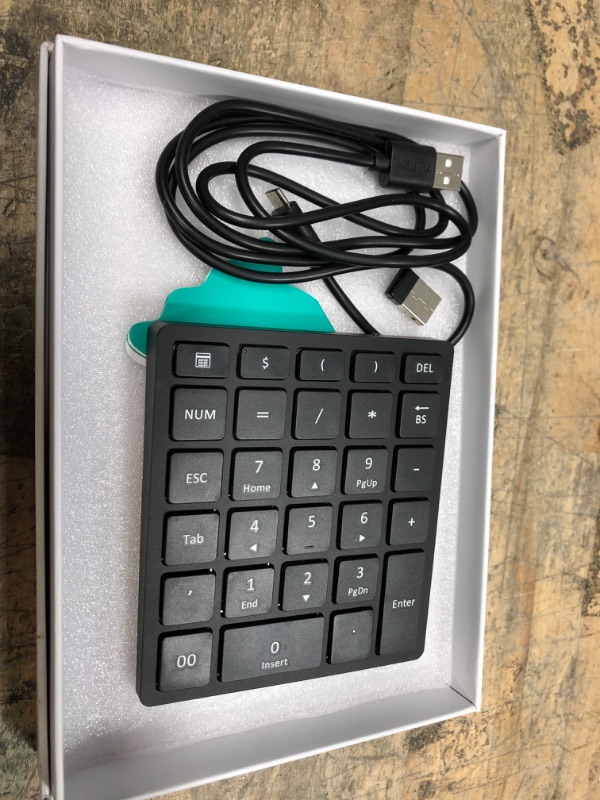 Photo 1 of 28 Key Bluetooth Number Pad