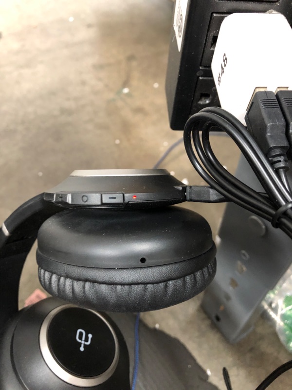 Photo 1 of Aluratek Bluetooth 5.0 Wireless TV Streaming Kit