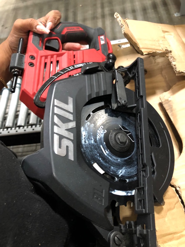 Photo 5 of "SKILSAW CR5429B-20 PWR CORE 20 XP 7-1/4" Brushless 20V Rear Handle Circular Saw"
