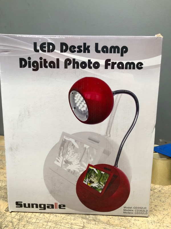 Photo 2 of Sungale 3.5" 320 x 240 LED Lamp with Digital Photo Frame (RED)