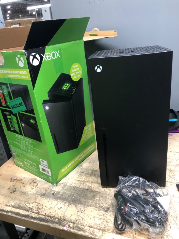 Photo 2 of Xbox Series x Replica Mini Fridge