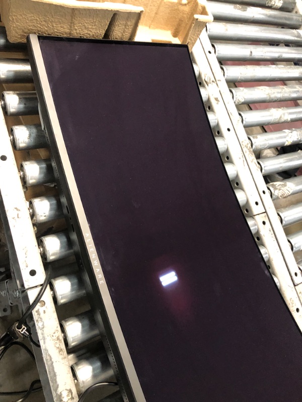 Photo 1 of **NOT FUNCTIONAL,ITEM TURNS ON BUT DOES NOT DISPLAY**
Alienware 34 Inch Curved PC Gaming Monitor, 3440 x 1440p Resolution, Quantum Dot OLED 175Hz, 1800R Curvature, True 1ms GTG, 1,000,000:1 Contrast Ratio, 1.07 Billion Colors, AW3423DW - Lunar Light 34.18
