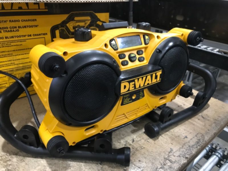 Photo 3 of (2 PACK BUNDLE) **could not fully test, turned on** DEWALT 20V MAX* Portable Radio & Battery Charger, Bluetooth (DCR025) & 20V MAX Battery, Premium 4.0Ah (DCB204) w/ 20V AND Sony STRDH190 2-ch Home Stereo Receiver with Phono Inputs & Bluetooth Black
