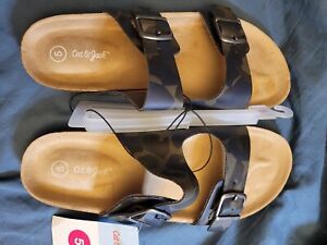 Photo 1 of Cat & Jack Big Boys 2 strap Footbed Drew Sandals Size 5 Dark Brown Camo
