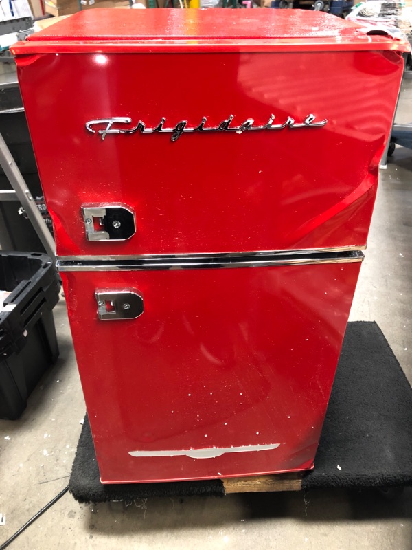 Photo 4 of Frigidaire EFR840-RED 3.2 Cu Ft Red 2 Door Retro Bar Fridge 