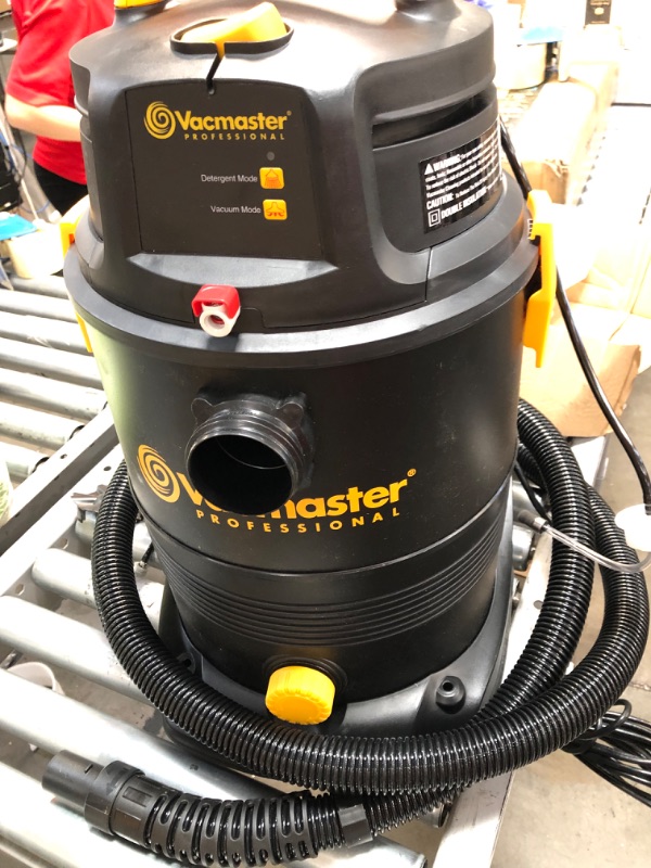 Photo 6 of (DOES NOT FUNCTION)Vacmaster Wet Dry Shampoo Vacuum Cleaner 3 in 1 Portable Carpet Cleaner 8 Gallon 5.5 Peak HP Power Suction
**DID NOT POWER ON**