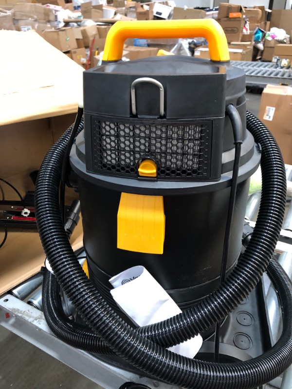 Photo 8 of (DOES NOT FUNCTION)Vacmaster Wet Dry Shampoo Vacuum Cleaner 3 in 1 Portable Carpet Cleaner 8 Gallon 5.5 Peak HP Power Suction
**DID NOT POWER ON**