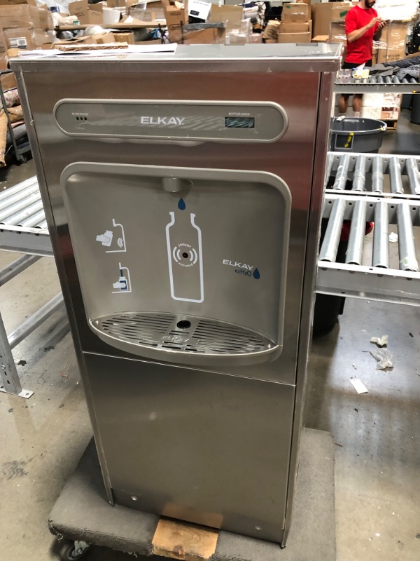 Photo 5 of (DAMAGE)Elkay DSSBF8S EZH2O Floor Standing Bottle Filling Station, Filtered, Refrigerated, Stainless Steel
**DENT ON THE SIDE**