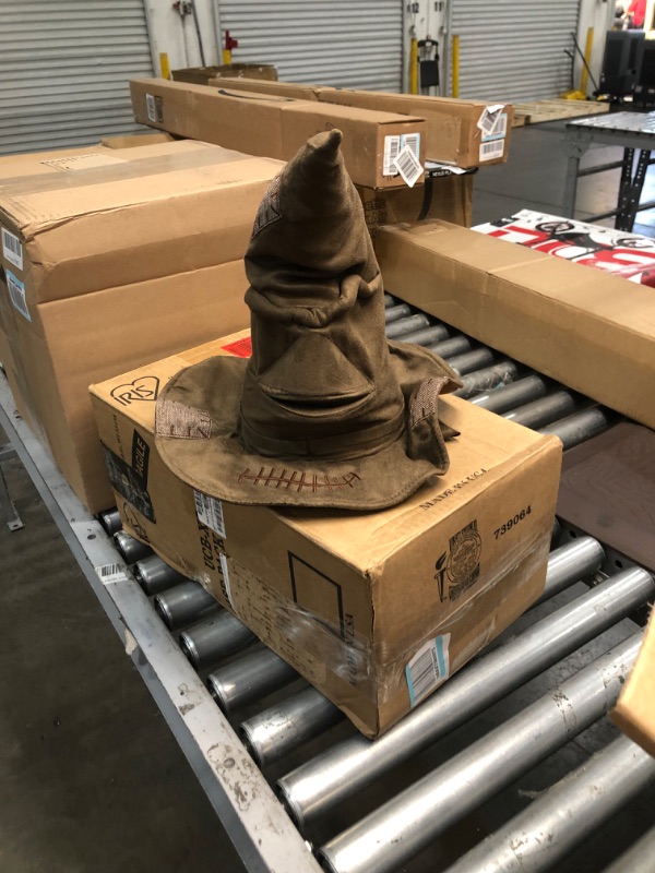 Photo 2 of **ITEMS DOESNT WORK PROPERLY* Wizarding World Harry Potter, Talking Sorting Hat with 15 Phrases for Pretend Play, Kids Toys for Ages 5 and Up
