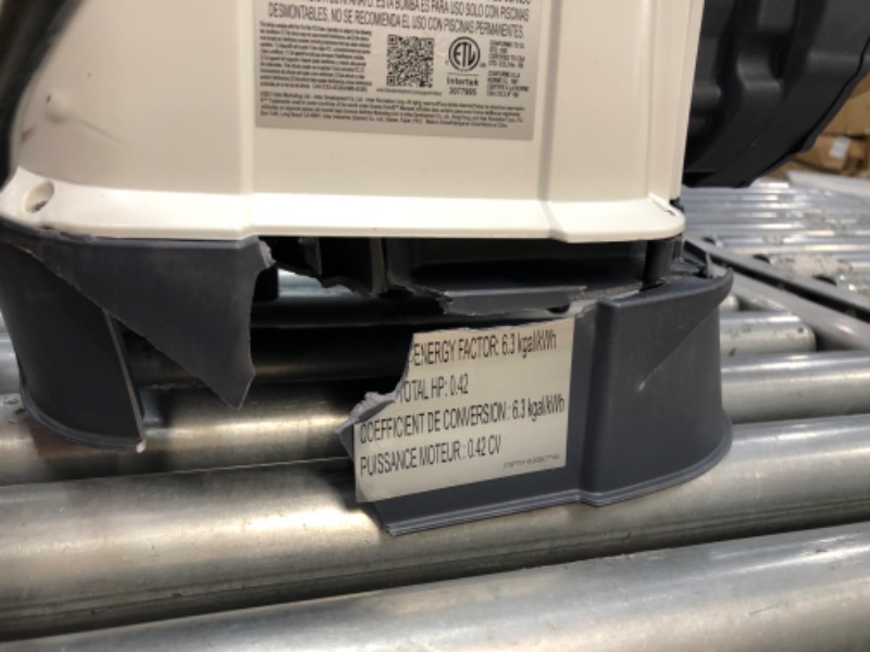 Photo 3 of (DAMAGE)Intex 26647EG Krystal Clear 14-Inch 2800 GPH Above Ground Pool Sand Filter Pump with Automatic Timer, 110-120V with GFCI, and 6-Function Control
**BROKEN COVER**