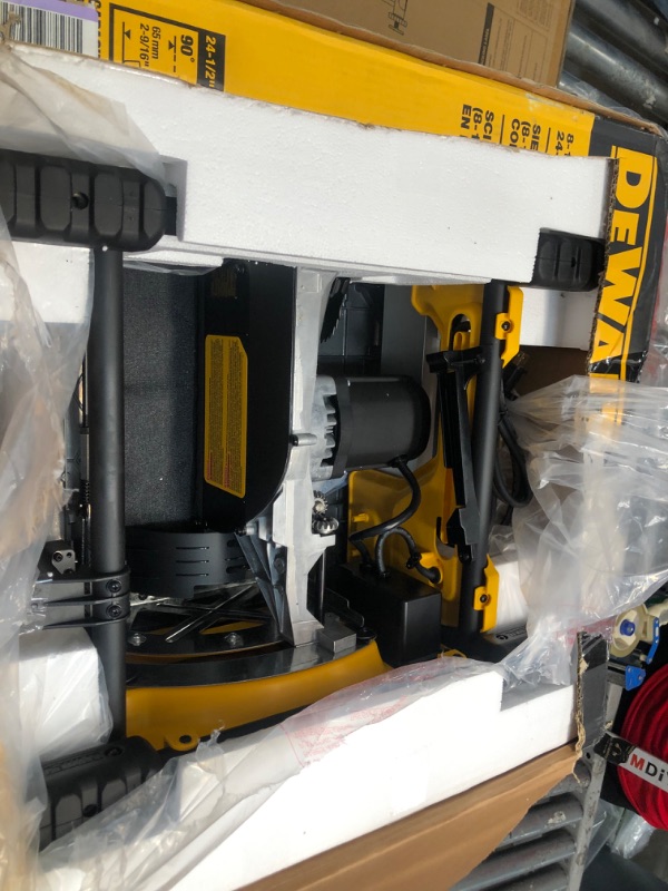 Photo 2 of DEWALT Table Saw for Jobsite, Compact, 8-1/4-Inch (DWE7485)
