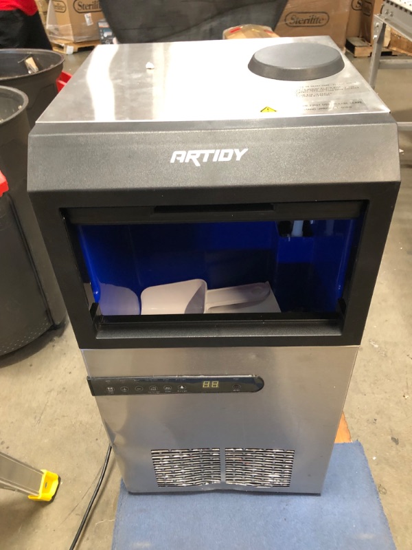 Photo 3 of (NOT FUNCTIONAL)Artidy Commercial Ice Maker Machine, 100LBS/24H Clear Square Ice Cube,33LBS Ice Storage Capacity with Auto Clean and LED Temperature Display for Home,Restaurant,Bar,Coffee Shop,Kitchen
**DOES NOT POWER ON, FOR PARTS ONLY**