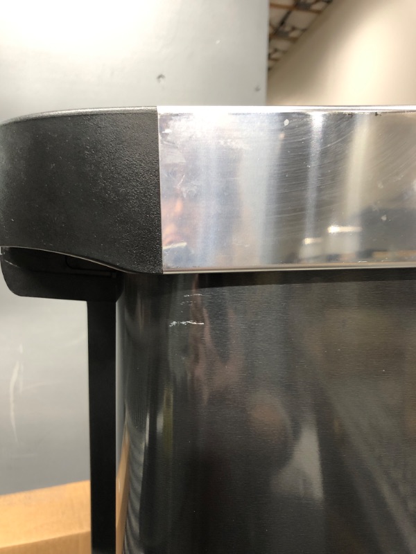 Photo 7 of ***** Dented Lid******
**** Scratch on Front
*** multiple scratches on side****
**** dent right side****
**** no power adapter****
**** no battery box cover*****
**** dent on left side****
simplehuman 58 Liter / 15.3 Gallon Rectangular Hands-Free Dual Com