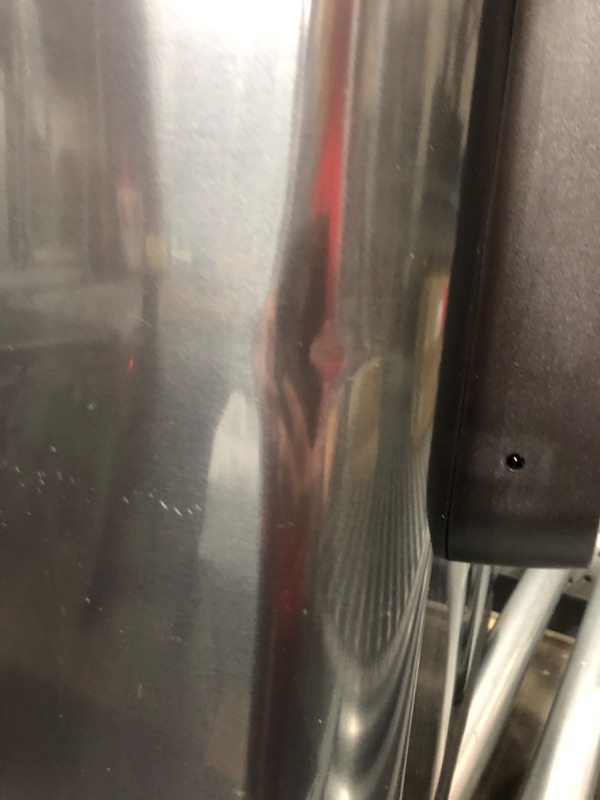 Photo 3 of ***** Dented Lid******
**** Scratch on Front
*** multiple scratches on side****
**** dent right side****
**** no power adapter****
**** no battery box cover*****
**** dent on left side****
simplehuman 58 Liter / 15.3 Gallon Rectangular Hands-Free Dual Com