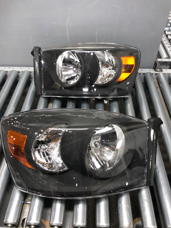 Photo 2 of AUTOSAVER88 Headlight Assembly Compatible with 2006-2008 Dodge Ram 1500, 06-09 Dodge Ram 2500 3500 Pickup Replacement Headlamp Driving Light Black Housing Amber Reflector Clear Lens OE - Black/Amber/Clear