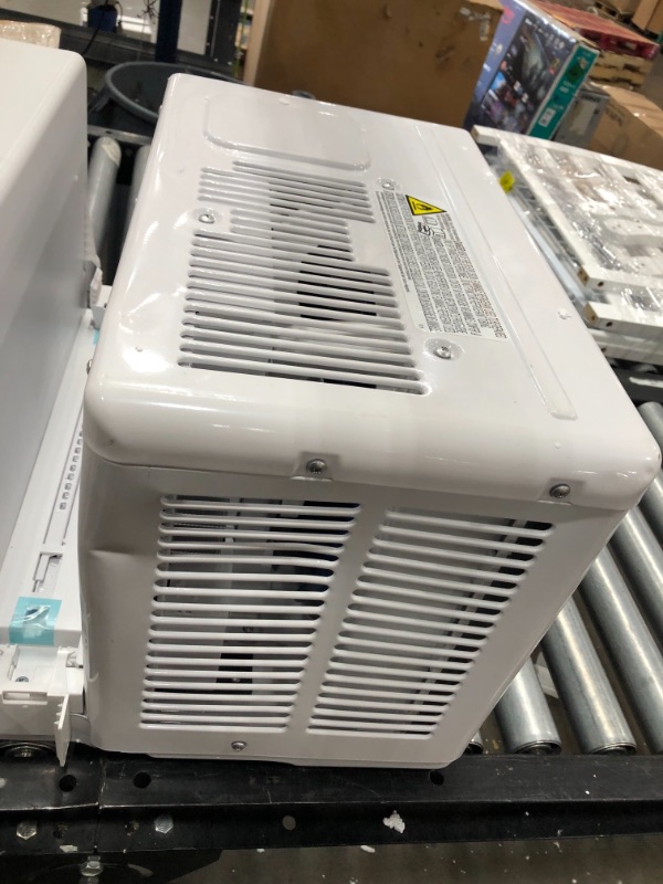 Photo 13 of **major dents-used**
Midea 8,000 BTU Smart Inverter U-Shaped Window Air Conditioner, 35% Energy Savings, Extreme Quiet, MAW08V1QWT (1860705)
