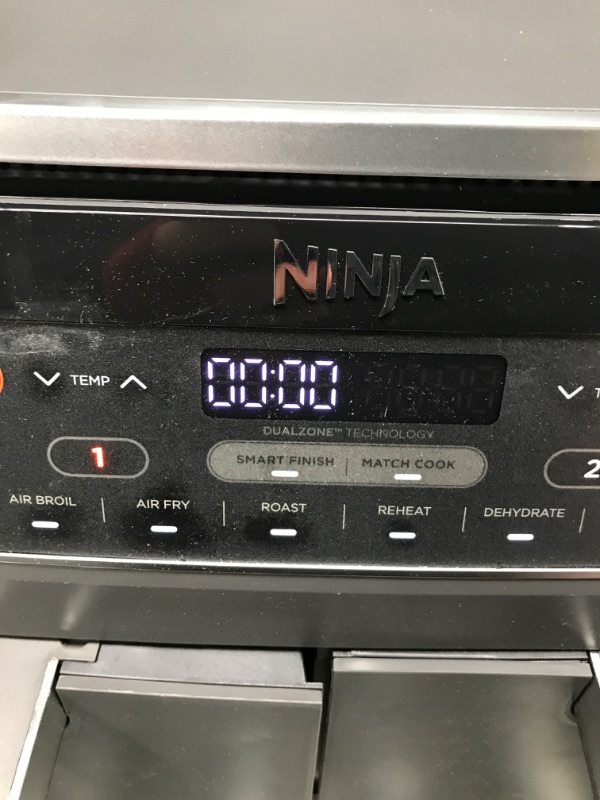 Photo 4 of ***TESTED POWERS ON*** Ninja DZ550 Foodi 10 Quart 6-in-1 DualZone Smart XL Air Fryer with 2 Independent Baskets, Smart Cook Thermometer for Perfect Doneness, Match Cook & Smart Finish to Roast, Dehydrate & More, Grey