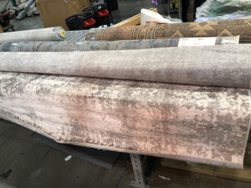 Photo 1 of 6X9FT AREA RUG