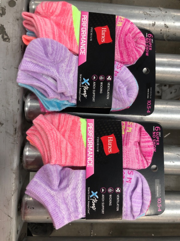 Photo 2 of Girls' Hanes premium 6pk Super No Show Socks - Colors May Vary, size M 10.5-4, pck of 2

