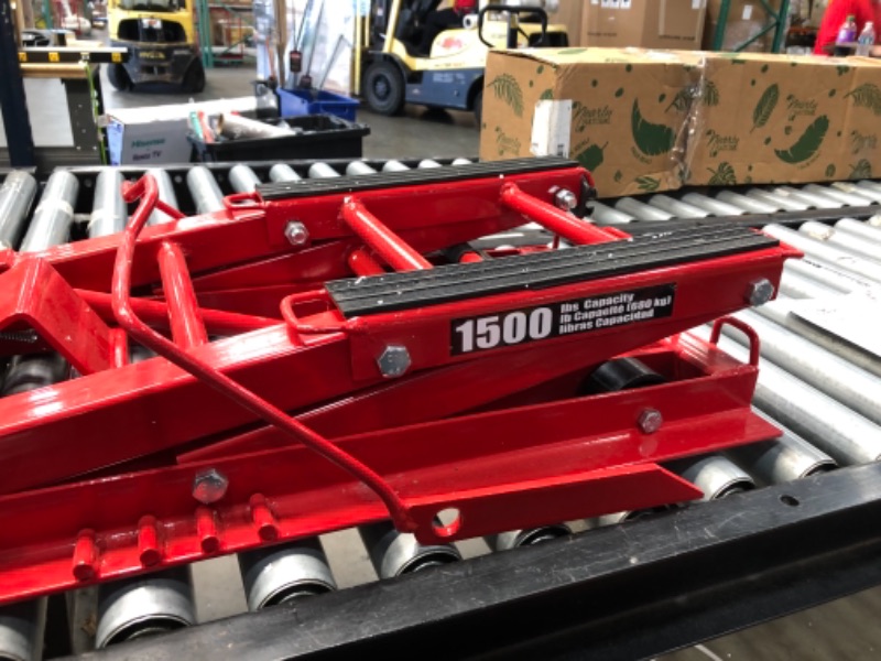 Photo 9 of **minor damage**
Torin T64017 - Big Red 1,500 lbs Red Jack

