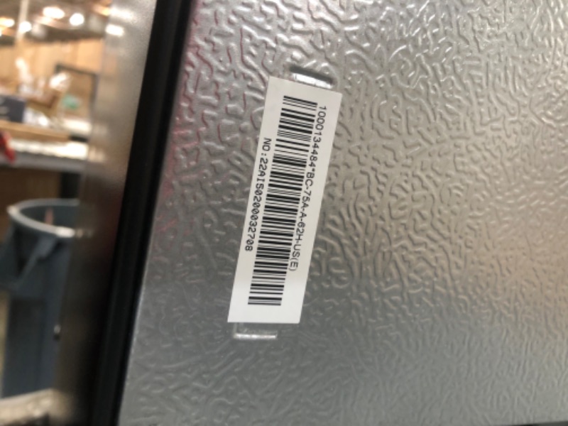 Photo 4 of (SCRATCHED) Whirlpool 2.7 cu ft Mini Refrigerator - Stainless Steel - WH27S1E

