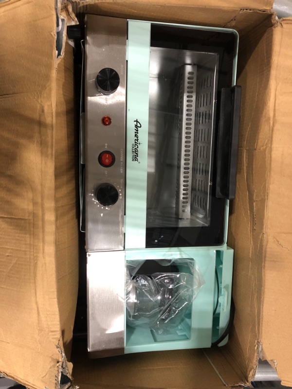 Elite Gourmet Americana EBK8810BL 2 Slice, 9.5" Griddle with Glass Lid