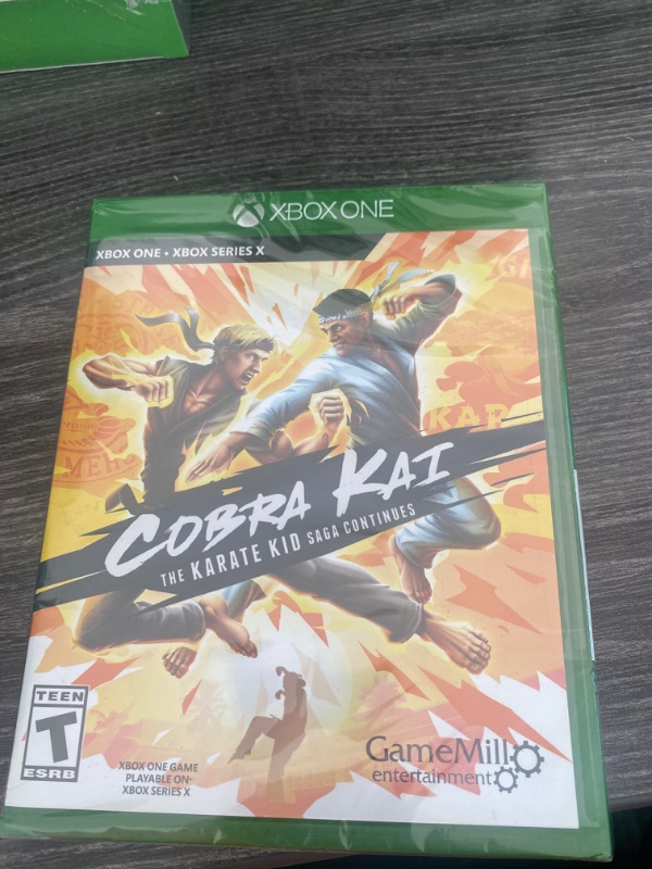 Photo 2 of Cobra Kai Karate Kid Saga - One - Xbox One
