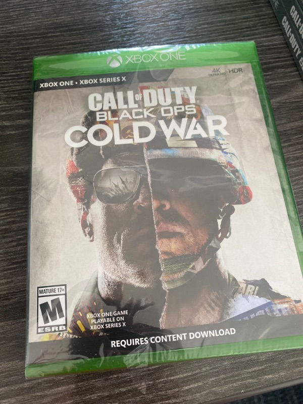 Photo 2 of Call of Duty: Black Ops Cold War (Xbox One)
