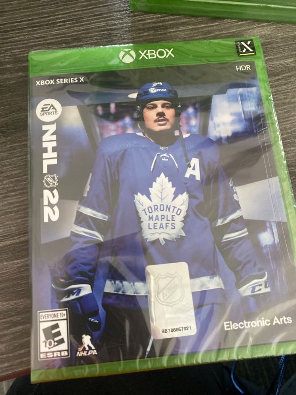 Photo 2 of NHL 22 - Xbox Series X
