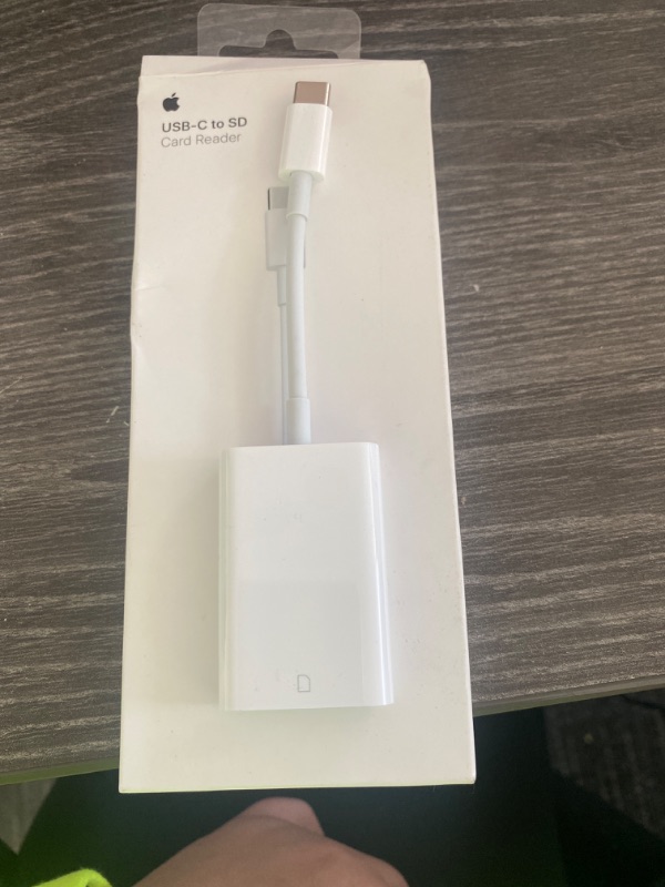 Photo 2 of Apple USB Type-C to SD Card Reader
