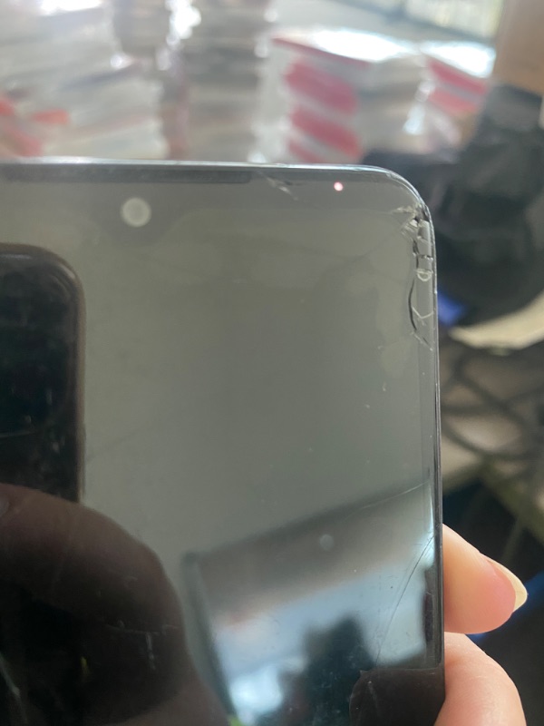 Photo 3 of **damaged screen** Motorola Moto G Pure Unlocked (32GB) - Blue

