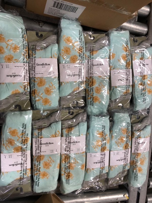 Photo 2 of 12 pack -Men's Floral Print Novelty Crew Socks 2pk - Goodfellow & Co™ Aqua Blue -size- 7-12

