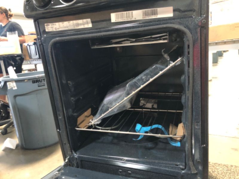 Photo 3 of (SHATTERED/BROKEN-OFF GLASS TOP; DENTED FRAME; MISSING POWER PLUG) Summit Appliance REX2051BRT 20" Wide Electric Smooth-Top Range Oven, Black