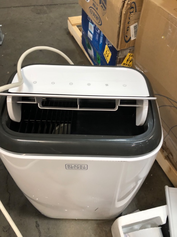 Photo 4 of *DAMAGED* BLACK+DECKER 12,000 BTU Portable Air Conditioner with Heat and Remote Control, White
