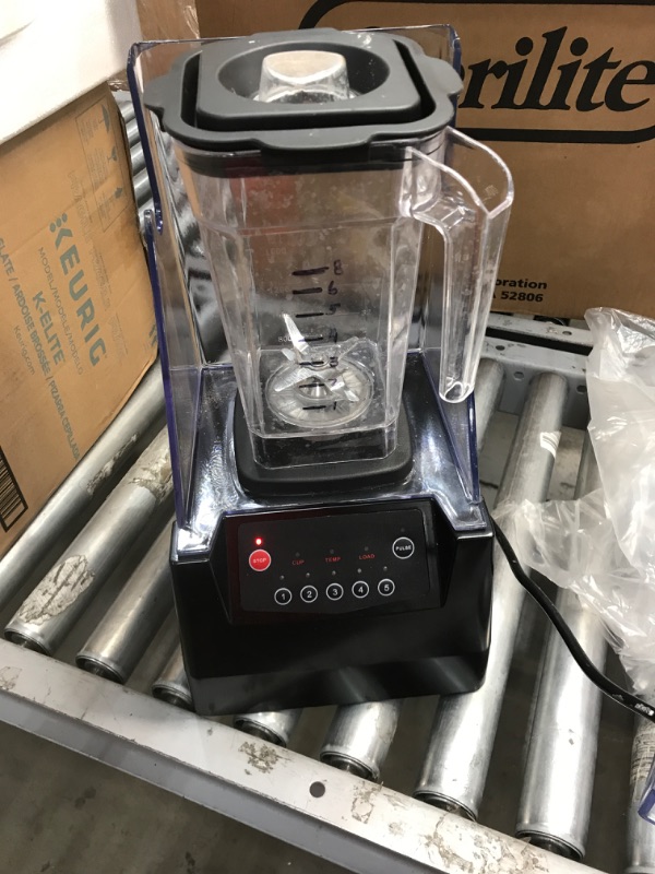 Photo 1 of Commercial blender model HS-210E